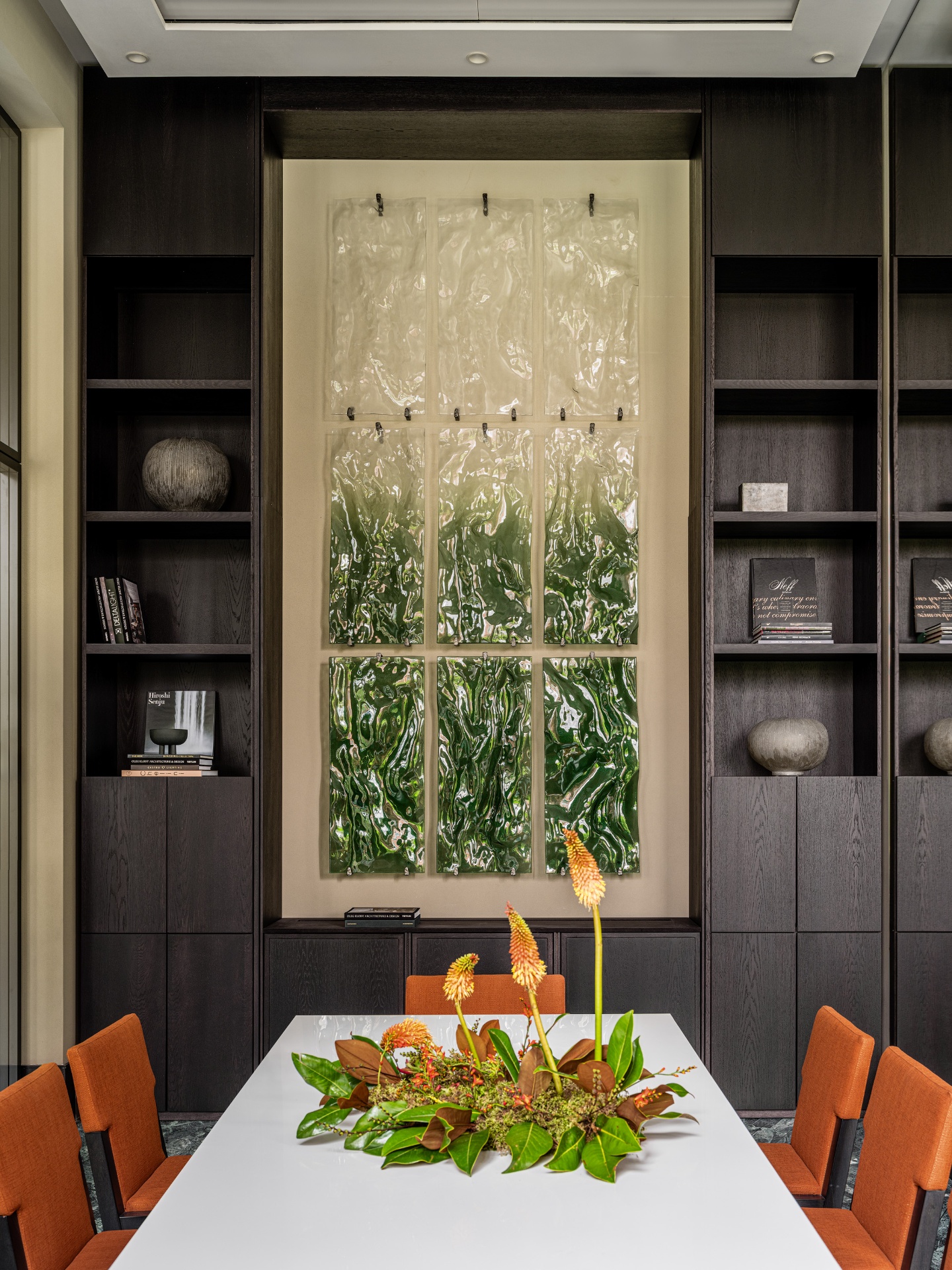 Luxury interior with floral centrepiece by Xenabotanica